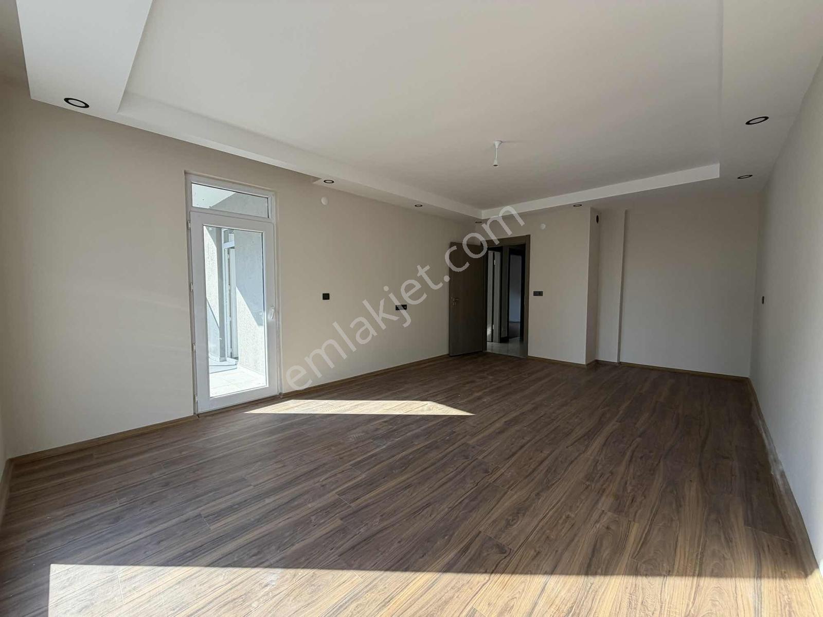 Lotus'tan Hasas Mahallesi Site İçerisinde Satılık 3+1 Daire — fotoğraf 2