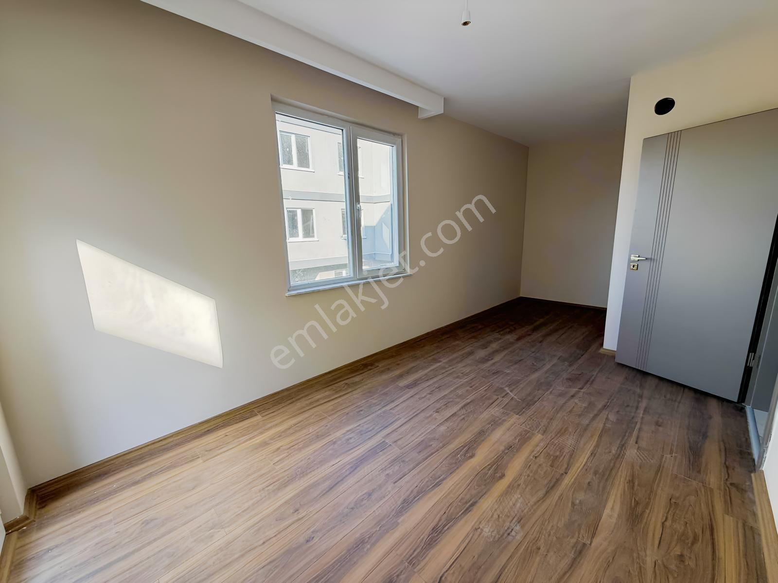 Lotus'tan Hasas Mahallesi Site İçerisinde Satılık 3+1 Daire — fotoğraf 12