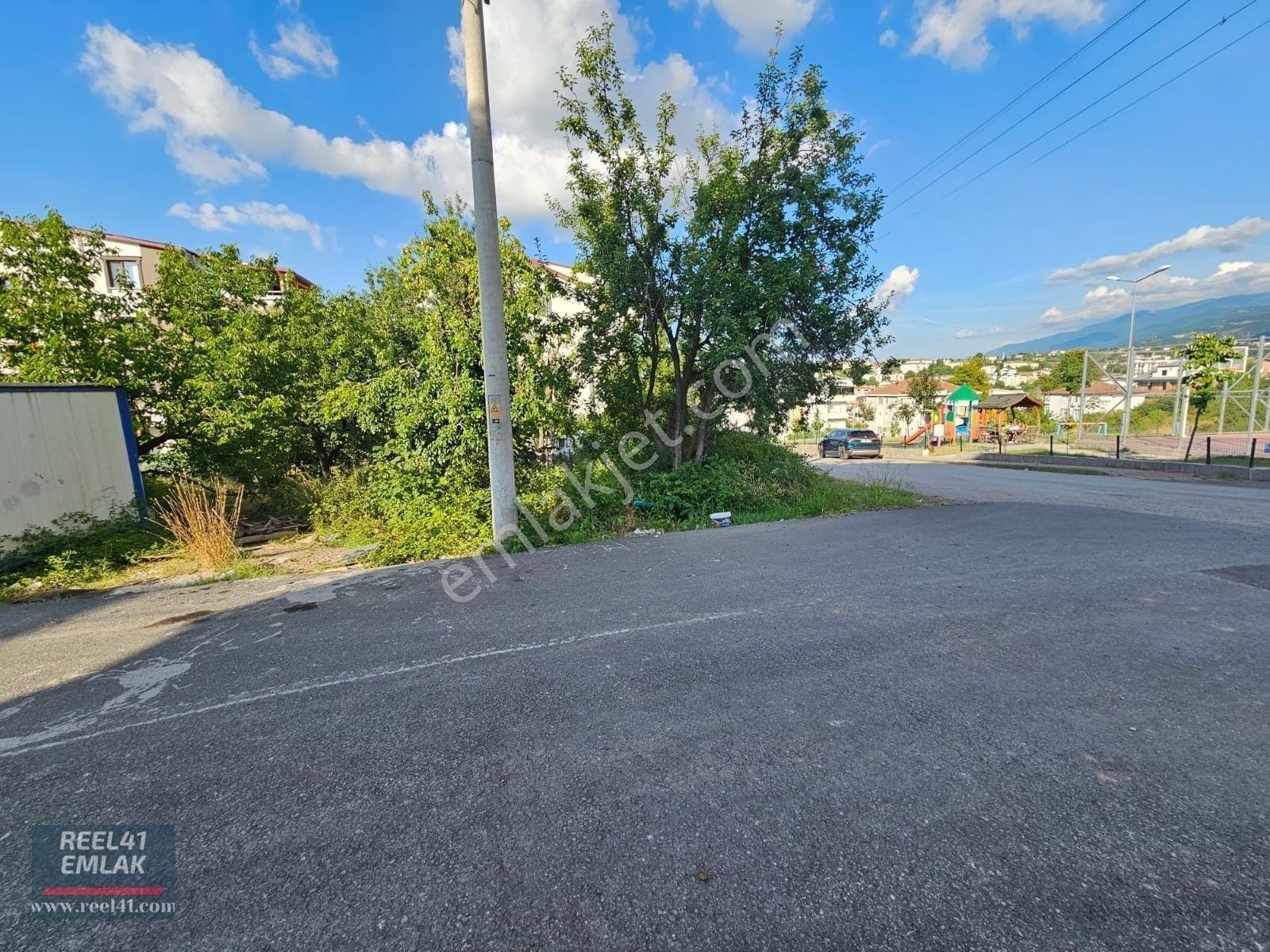 Başiskele Merkezde 975 Mt2 İmarlı Arsa- Yap-sata Uygun-11 Dairelik — fotoğraf 20