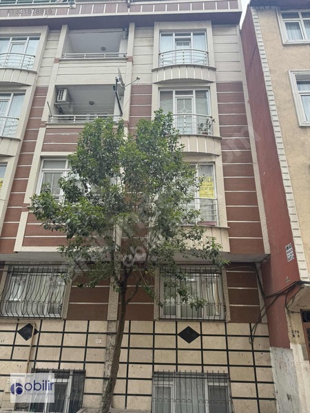 Sultangazide İsmetpaşa Mahallesi 4+1 Geniş Satılık Daire — fotoğraf 2