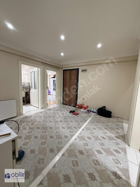 Sultangazide İsmetpaşa Mahallesi 4+1 Geniş Satılık Daire — fotoğraf 3