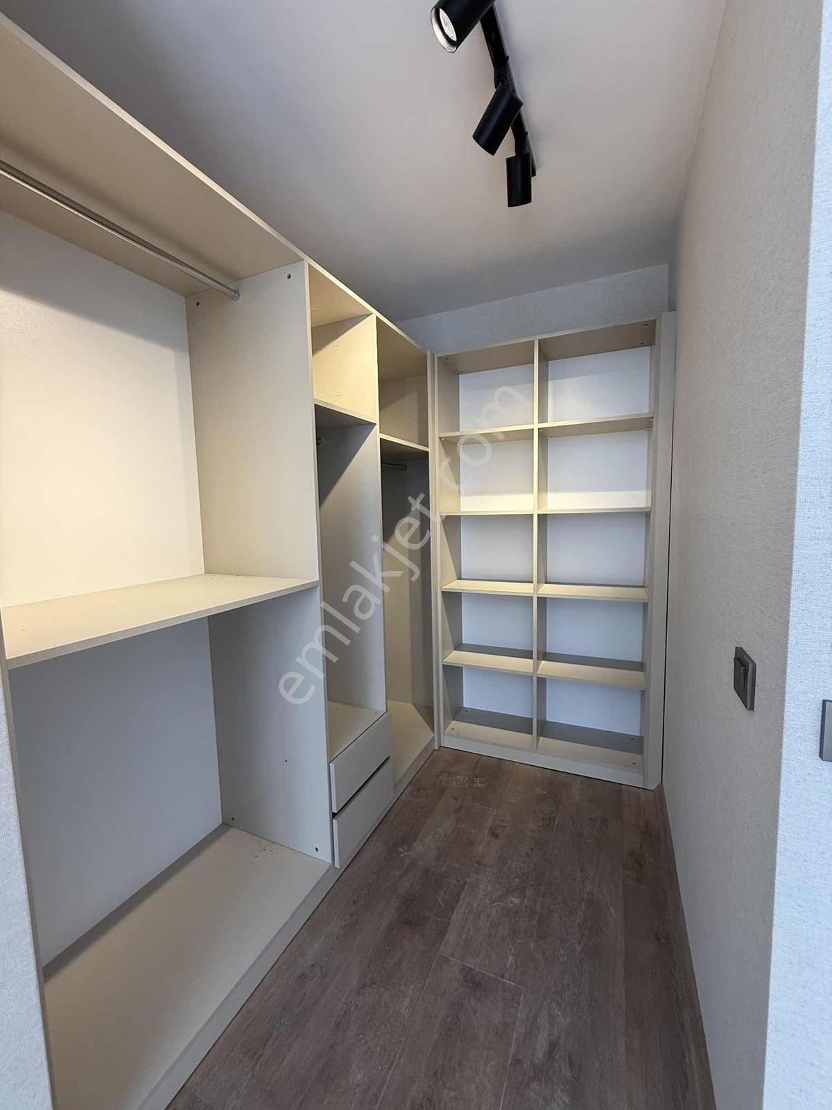 Nakkaş Mahallesinde Site İçi Lüx Daire — fotoğraf 9