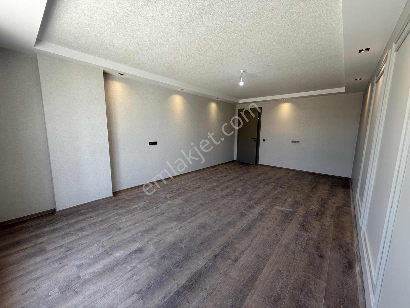 Nakkaş Mahallesinde Site İçi Lüx Daire — fotoğraf 20