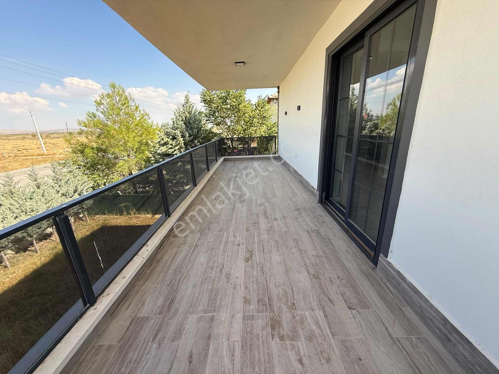 Yeşilova Girişi Köşe Başında Satılık Sıfır 5+1 Dubleks Villa — fotoğraf 15