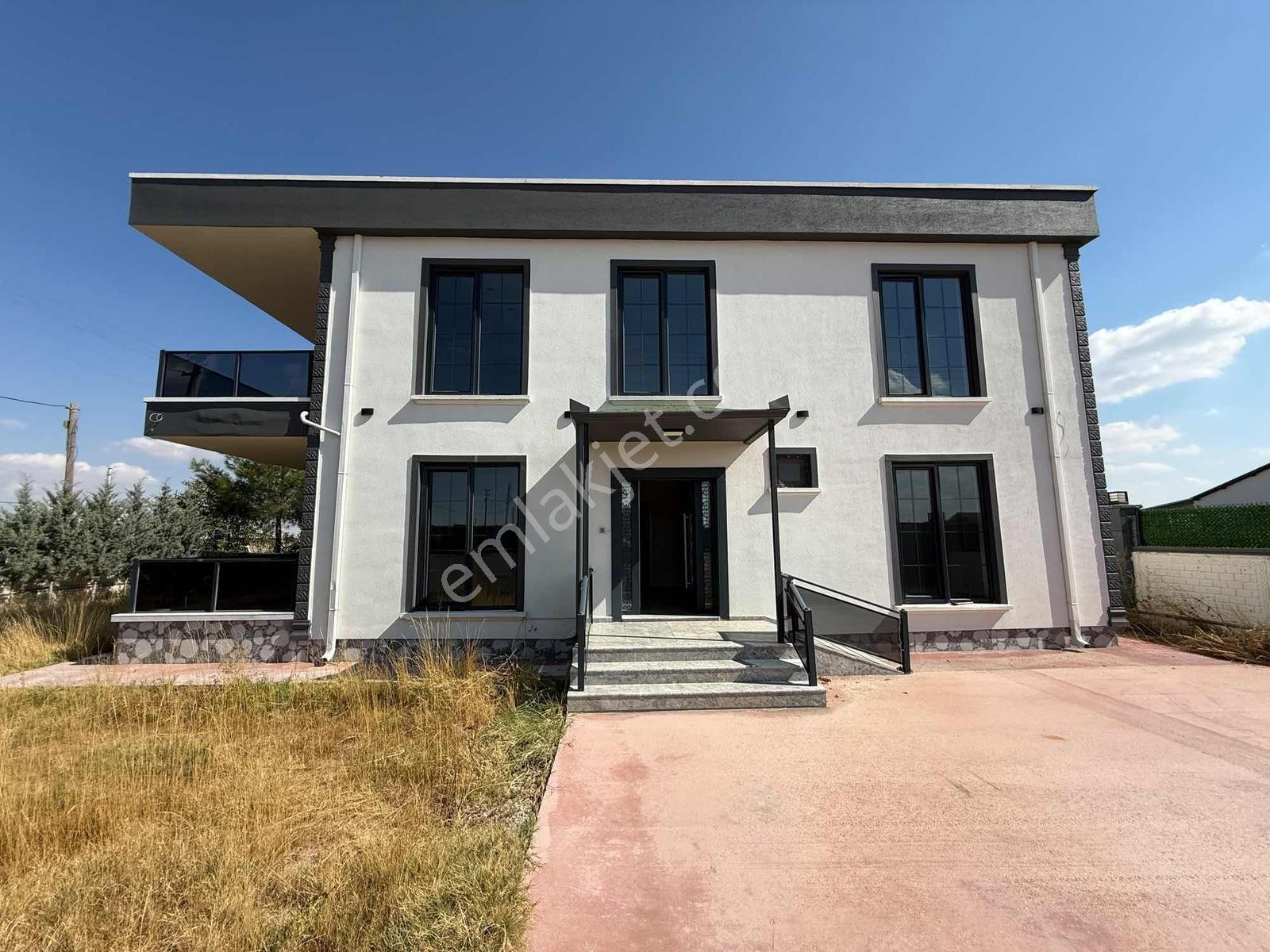 Yeşilova Girişi Köşe Başında Satılık Sıfır 5+1 Dubleks Villa — fotoğraf 20
