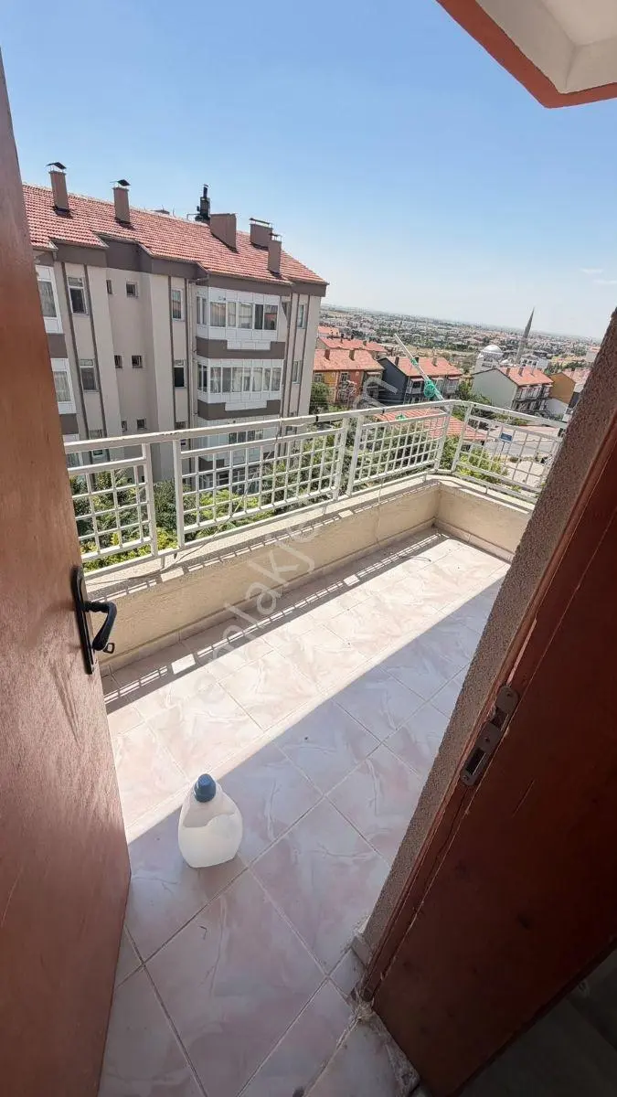 Lotus Gayrimenkulden Yunusemre Mah. Tokide Satılık 3+1 — fotoğraf 24