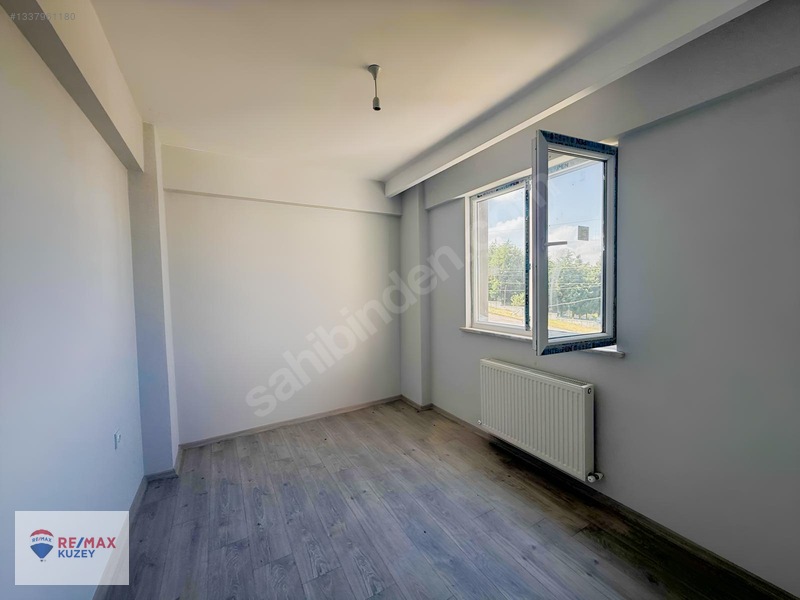Canıkde Üniversite Yolunda Satılık 2+0 Daire — fotoğraf 14