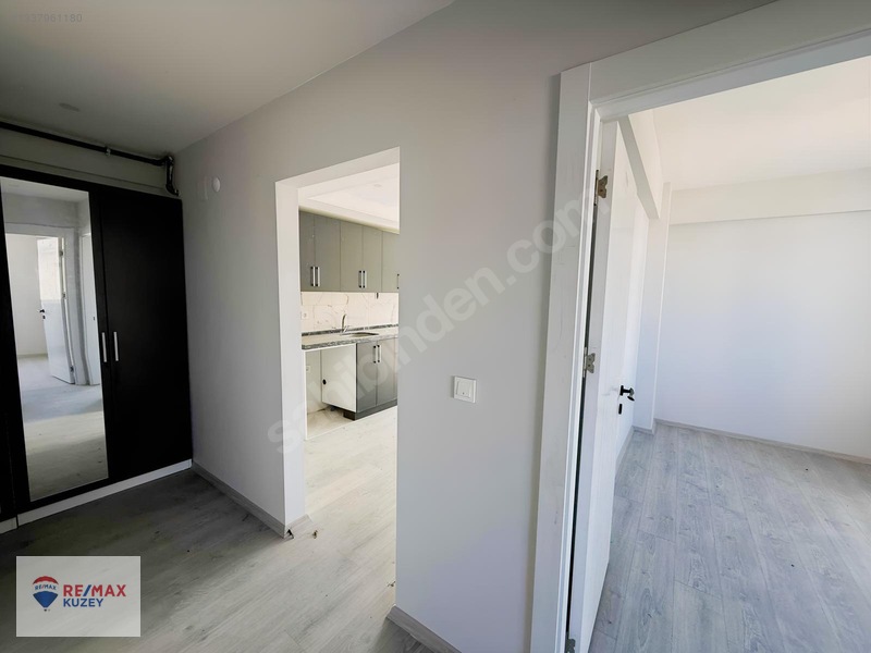 Canıkde Üniversite Yolunda Satılık 2+0 Daire — fotoğraf 25