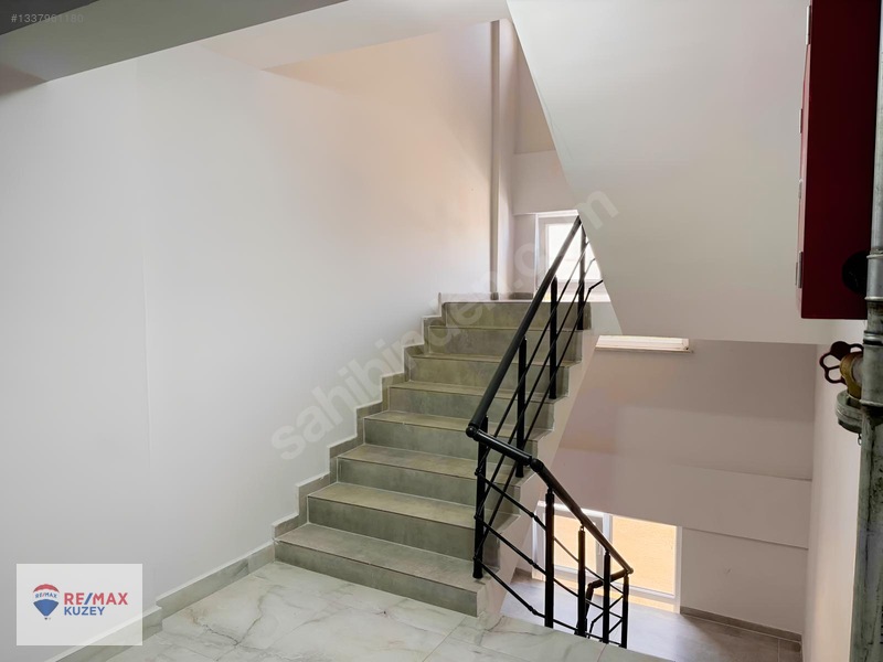 Canıkde Üniversite Yolunda Satılık 2+0 Daire — fotoğraf 27