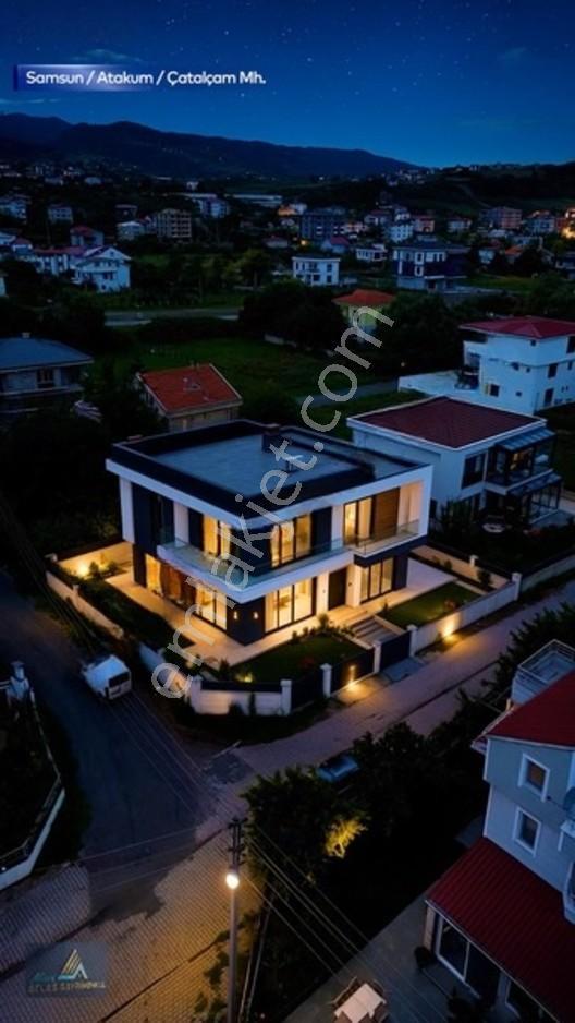 Mavi Atlastan Atalçamda Denize Yakın Köşe Başı 500 M² Arsa — fotoğraf 3