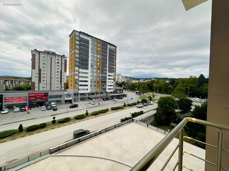 Hastane-adliye Ve Resmi Kurumlara Yakın Sıfır Eşyalı 2+1 — fotoğraf 6