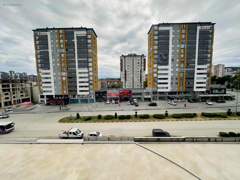 Hastane-adliye Ve Resmi Kurumlara Yakın Sıfır Eşyalı 2+1 — fotoğraf 7