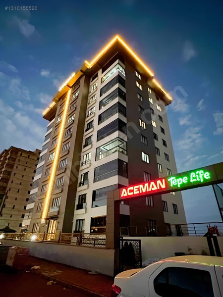 Süper Lüks 5 Odalı Kocaman Tek Bloklu Daire Çözüm Emlak'Ta