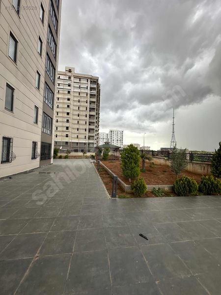 Süper Lüks 5 Odalı Kocaman Tek Bloklu Daire Çözüm Emlak'ta — fotoğraf 27