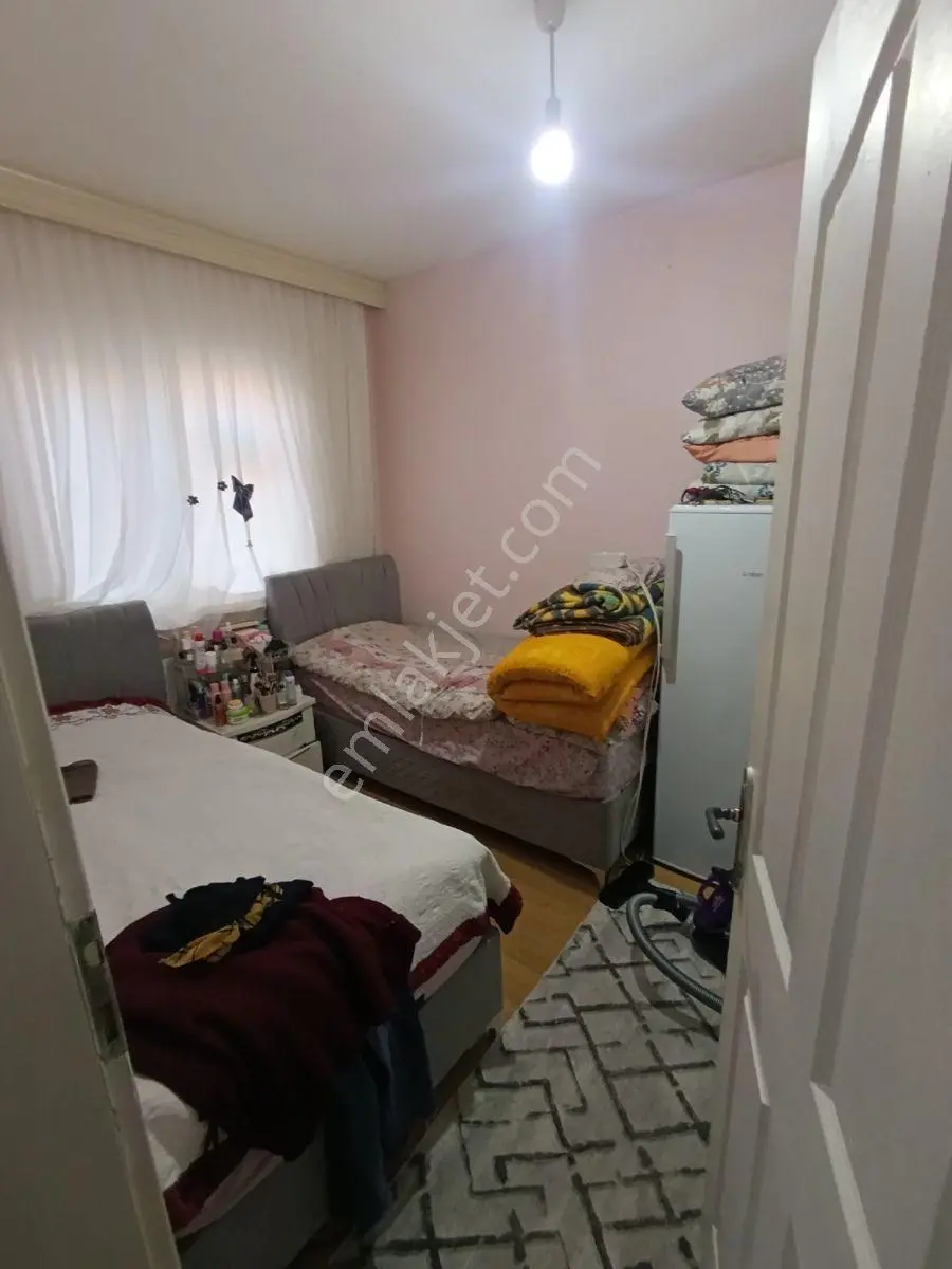 Toki 5 Etapta Satılık 1+1 İçerisi Bakımlı Daire — fotoğraf 9