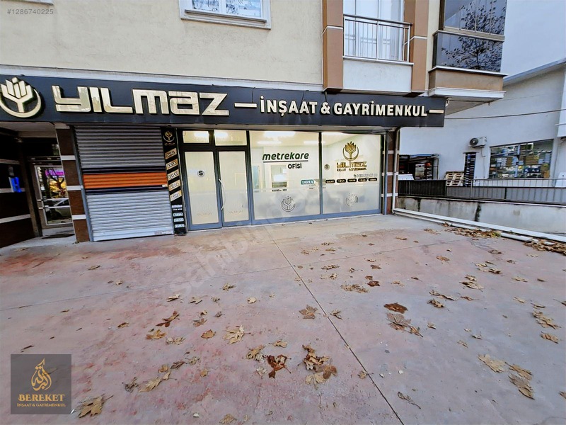 Beylikdüzü Kavaklı Mrkz İşlek Caddede150m2 Kiralık Depolu Dükkan