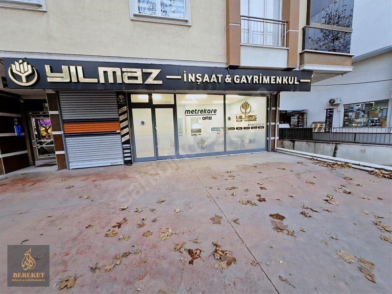 Beylikdüzü Kavaklı Mrkz İşlek Caddede150m2 Kiralık Depolu Dükkan — fotoğraf 2