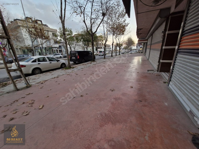Beylikdüzü Kavaklı Mrkz İşlek Caddede150m2 Kiralık Depolu Dükkan — fotoğraf 4