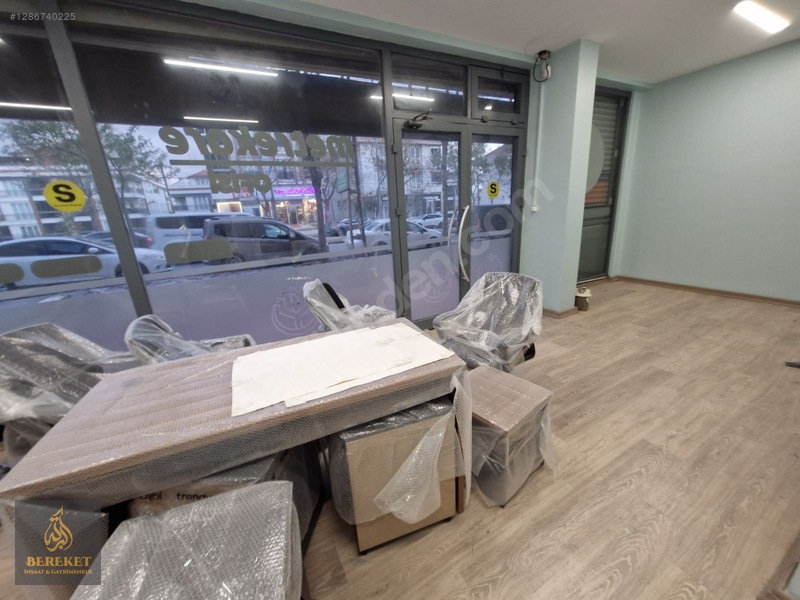 Beylikdüzü Kavaklı Mrkz İşlek Caddede150m2 Kiralık Depolu Dükkan — fotoğraf 9