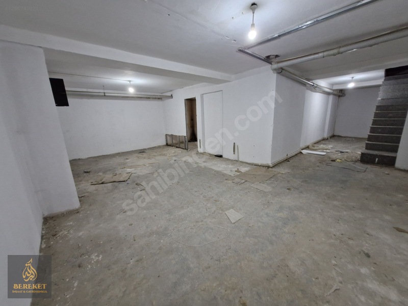 Beylikdüzü Kavaklı Mrkz İşlek Caddede150m2 Kiralık Depolu Dükkan — fotoğraf 26