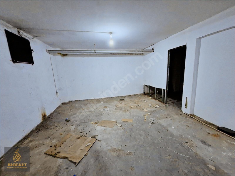 Beylikdüzü Kavaklı Mrkz İşlek Caddede150m2 Kiralık Depolu Dükkan — fotoğraf 29