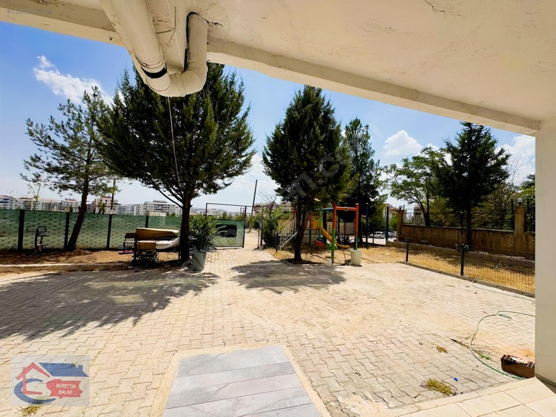 Nurettin Emlaktan Kiralık 500 Metrekare Dükkan — fotoğraf 2
