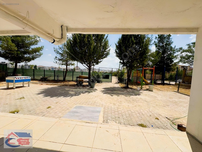Nurettin Emlaktan Kiralık 500 Metrekare Dükkan — fotoğraf 3