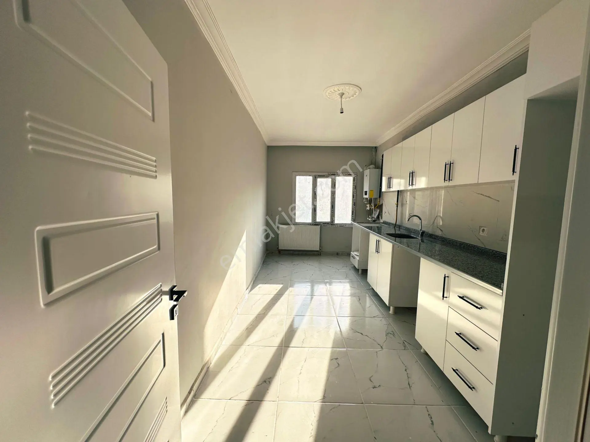 Dinç Emlaktan Satılık 2+1 Daire Yay Grant Otel Karşısı — fotoğraf 2