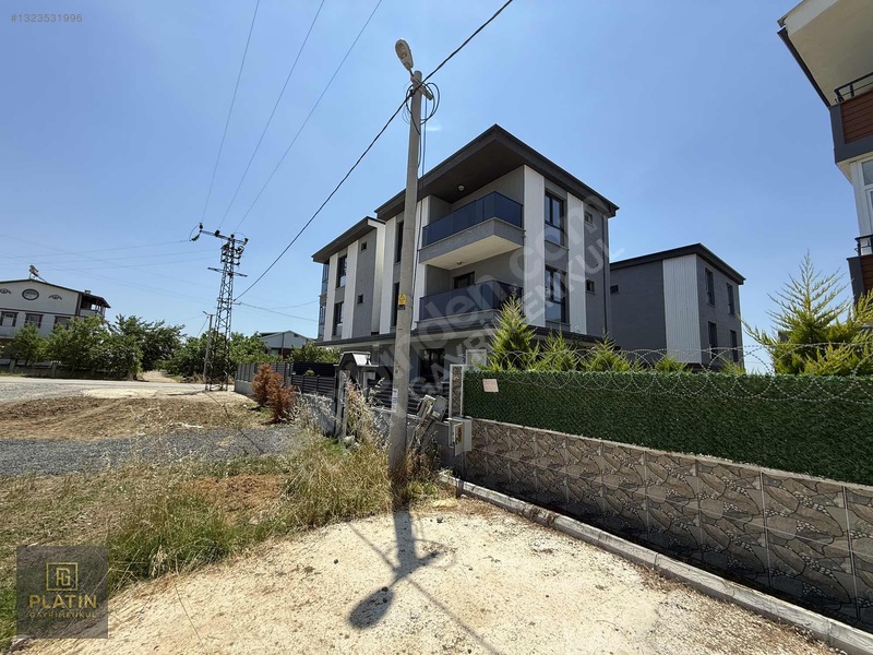 Platin Gayrimenkulden Geniş Odalı Müstakil Bahçeli 4+1 — fotoğraf 5