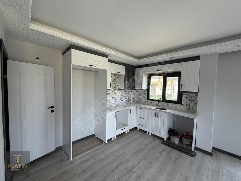 Platin Gayrimenkulden Geniş Odalı Müstakil Bahçeli 4+1 — fotoğraf 10