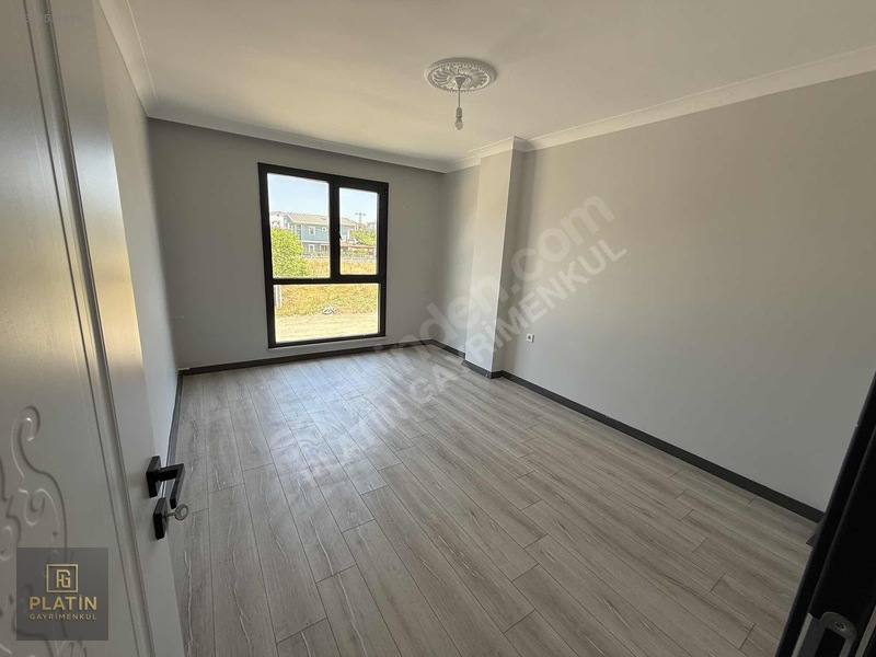 Platin Gayrimenkulden Geniş Odalı Müstakil Bahçeli 4+1 — fotoğraf 12
