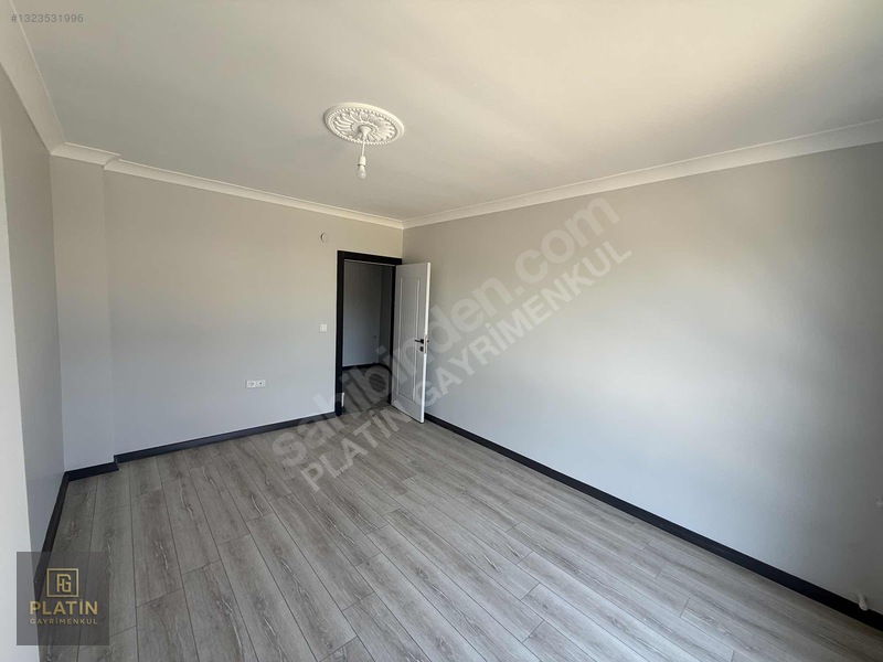 Platin Gayrimenkulden Geniş Odalı Müstakil Bahçeli 4+1 — fotoğraf 13