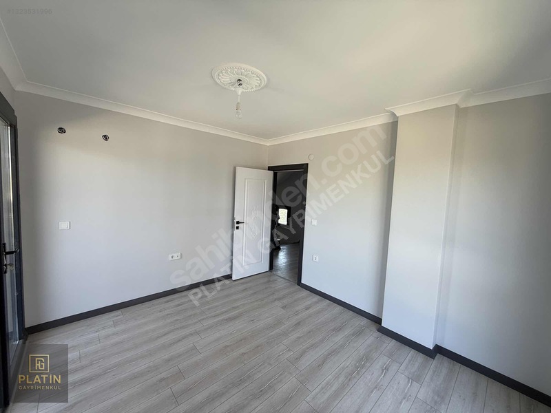 Platin Gayrimenkulden Geniş Odalı Müstakil Bahçeli 4+1 — fotoğraf 15