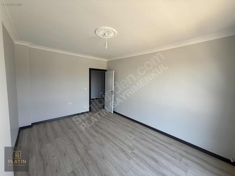 Platin Gayrimenkulden Geniş Odalı Müstakil Bahçeli 4+1 — fotoğraf 20