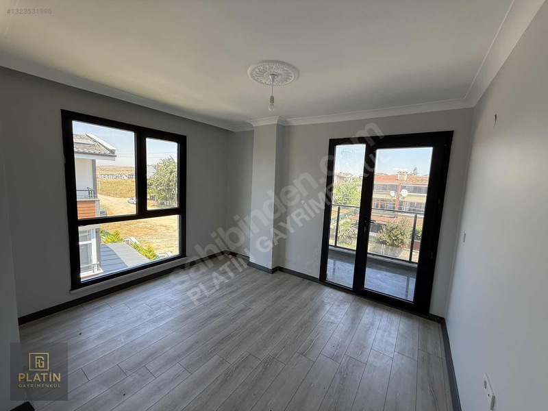 Platin Gayrimenkulden Geniş Odalı Müstakil Bahçeli 4+1 — fotoğraf 21