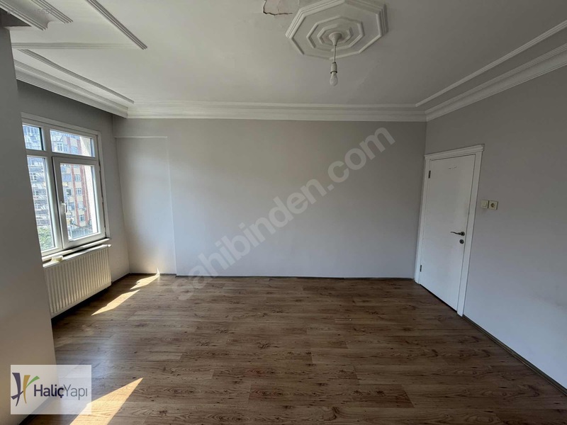 Çeliktepe İnci Sokakta 2+1 Ara Kat Balkonlu Kiralık Daire — fotoğraf 2