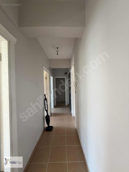 Çeliktepe İnci Sokakta 2+1 Ara Kat Balkonlu Kiralık Daire — fotoğraf 13