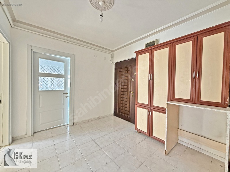 Işık Emlak'tan Merkezde 3+1 Orta Kat 120 M2 Güney Cephe — fotoğraf 17