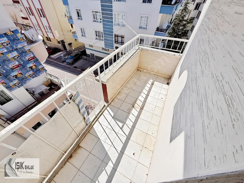 Işık Emlak'tan Merkezde 3+1 Orta Kat 120 M2 Güney Cephe — fotoğraf 19