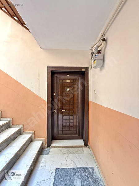 Işık Emlak'tan Merkezde 3+1 Orta Kat 120 M2 Güney Cephe — fotoğraf 22
