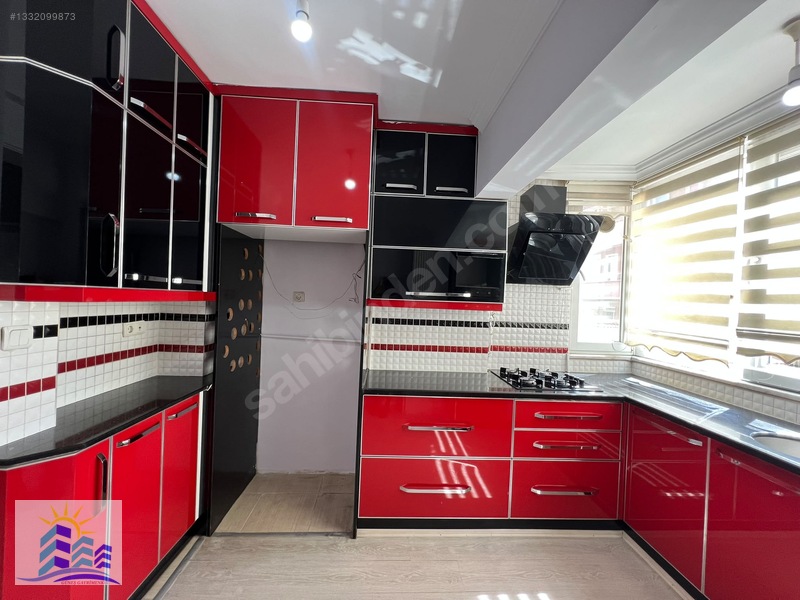 Güneş Gayrimenkul'den Çarşı Merkez Valilik Altı 2+1 Daire — fotoğraf 2