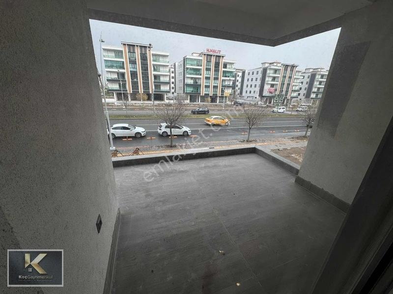 Orhan Doğan Caddesi Üzeri Satılık 2+1 Fırsat Daire — fotoğraf 3