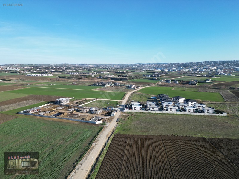 Klas Emlak - Satılık Villa İmarlı Arsa — fotoğraf 3