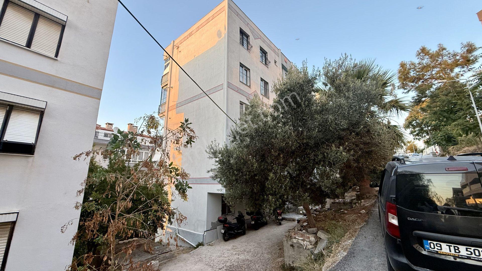 Kuşadası Kadınlar Denizi'nde Denize 800 Metre Yenilenmiş 2+1 Daire — fotoğraf 18