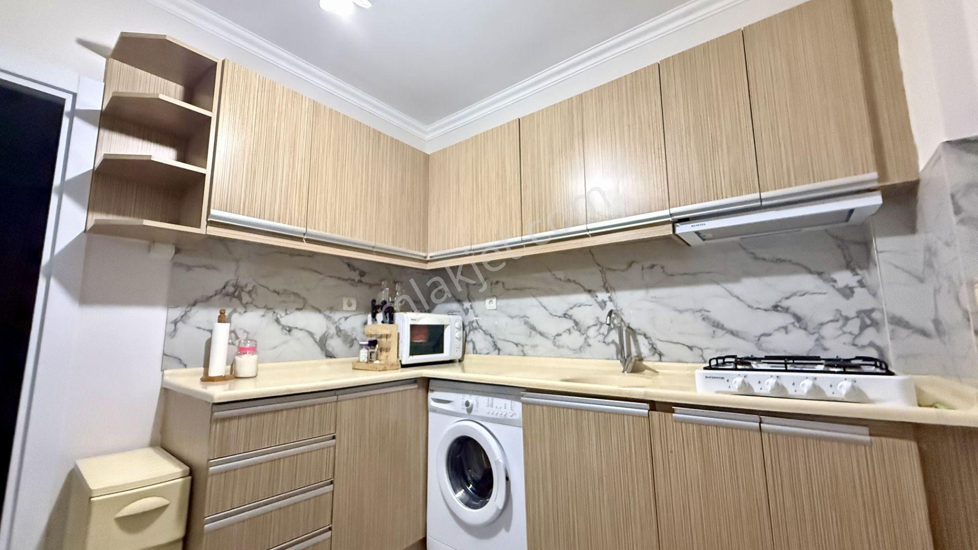 Kuşadası Kadınlar Denizi'nde Denize 800 Metre Yenilenmiş 2+1 Daire — fotoğraf 22