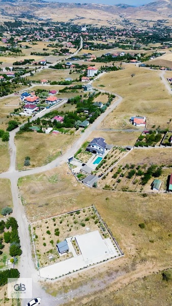 Cb Yatırım'dan Temeli Atılmış , Bahçe Duvarlı Ağaçlı,çardaklı — fotoğraf 5