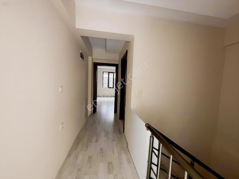 Üçevlerde 130 M² | 2+1 Bahçe Dubleks | Yerden Isıtma — fotoğraf 21