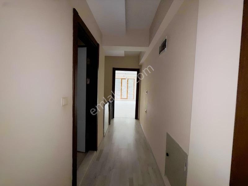 Üçevlerde 130 M² | 2+1 Bahçe Dubleks | Yerden Isıtma — fotoğraf 25