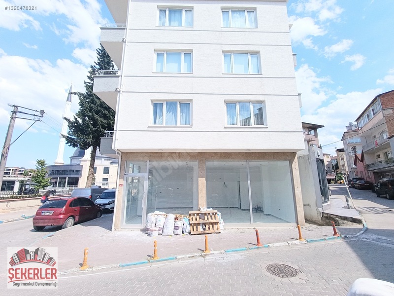Şekerlerden Merkezi Lokasyonda İçi Komple Yenilenmiş Köşe Dükkan — fotoğraf 4
