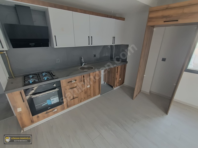 Seyrek Meydan'da Kiralık 2+1 Daire (70m², Doğalgazlı, Asansörlü) — fotoğraf 2